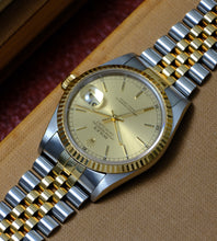 Afbeelding in Gallery-weergave laden, Rolex Datejust 16233 ''Champagne Dial'' 1993