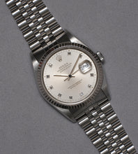 Afbeelding in Gallery-weergave laden, Rolex Datejust 16234 ''Silver Diamond Dial'' 1990