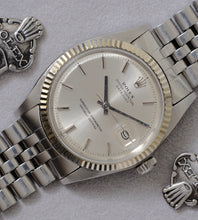 Afbeelding in Gallery-weergave laden, Rolex Datejust 1601 'No-Lume Dial' 1972