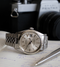 Afbeelding in Gallery-weergave laden, Rolex Datejust 1601 Silver dial 1979