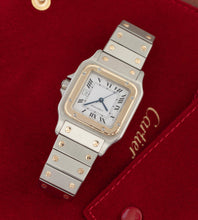 Afbeelding in Gallery-weergave laden, Cartier Santos Carree 2961 + 2025 Cartier Service &amp; Pouch
