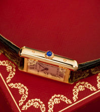 Afbeelding in Gallery-weergave laden, Cartier Tank Solo 'Small' 3168 / Box &amp; Papers (2019)
