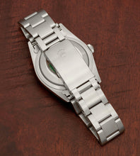 Afbeelding in Gallery-weergave laden, Rolex Datejust 16200 'Silver Patina Dial' (1997)

