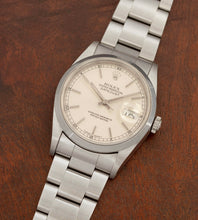 Afbeelding in Gallery-weergave laden, Rolex Datejust 16200 'Silver Patina Dial' (1997)
