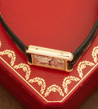 Afbeelding in Gallery-weergave laden, Cartier Tank Solo 'Small' 2743 + Box &amp; Papers (2015)
