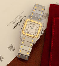 Afbeelding in Gallery-weergave laden, Cartier Santos Carrée 2961 - Cartier Service 2026 + Pouch
