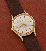 Afbeelding in Gallery-weergave laden, Omega Constellation 18K - 168.005 - Dog Leg - Silver Flat Dial - Onyx (1963)
