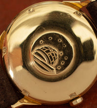 Afbeelding in Gallery-weergave laden, Omega Constellation 18K - 168.005 - Dog Leg - Silver Flat Dial - Onyx (1963)
