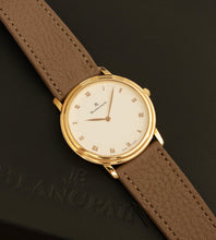 Afbeelding in Gallery-weergave laden, Blancpain Villeret Ultra-Slim 18K - Ref. 0021-1418-55 - Full Set (Ca. 2001)
