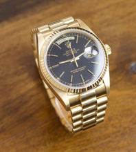 Afbeelding in Gallery-weergave laden, Rolex Day-Date 18038 &#39;&#39;Black dial&#39;&#39; (1979)
