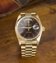 Afbeelding in Gallery-weergave laden, Rolex Day-Date 18038 &#39;&#39;Black dial&#39;&#39; (1979)
