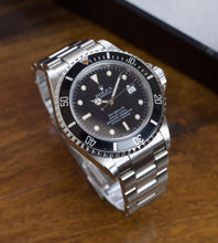 Load image into Gallery viewer, Rolex Sea-Dweller 16600 (1989)

