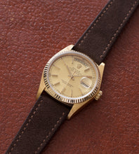Afbeelding in Gallery-weergave laden, Rolex Day-Date 18038 &#39;Champagne Dial&#39; (1979)
