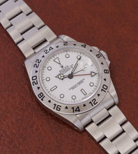 Load image into Gallery viewer, Rolex Explorer II 16570 &#39;Polar&#39; Creme Patina (1991) 

