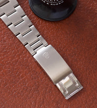 Load image into Gallery viewer, Rolex Explorer II 16570 &#39;Polar&#39; Creme Patina (1991) 
