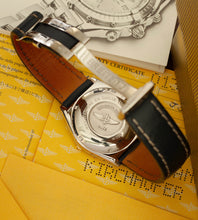 Afbeelding in Gallery-weergave laden, Breitling Chronomat Ref. B13050.1 &#39;Grey Dial / First Owner Full-Set&#39; (1999)
