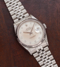 Afbeelding in Gallery-weergave laden, Rolex Datejust 16234 'Silver / Cream Patina Diamond Dial' (1990)
