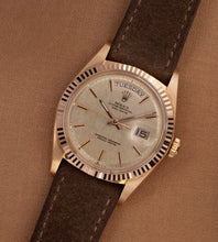 Afbeelding in Gallery-weergave laden, Rolex Day-Date 1803 'Sigma Linen Dial' (1973)
