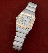Afbeelding in Gallery-weergave laden, Cartier Santos Galbée (Lady's) Ref. 1057930
