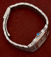 Afbeelding in Gallery-weergave laden, Cartier Santos Galbée (Lady's) Ref. 1057930
