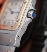 Afbeelding in Gallery-weergave laden, Cartier Santos Galbée (Lady's) Ref. 1057930
