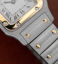 Afbeelding in Gallery-weergave laden, Cartier Santos Galbée (Lady's) Ref. 1057930
