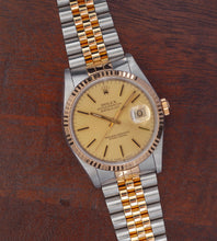 Afbeelding in Gallery-weergave laden, Rolex Datejust 16233 'Champagne Dial' (1988)
