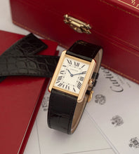 Afbeelding in Gallery-weergave laden, Cartier Tank Solo 'Large' 3167 / Full-Set + First Invoice (2018)
