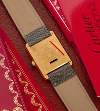 Afbeelding in Gallery-weergave laden, Cartier Tank Must de 'Grey Art Deco Dial' Ref. 520005 (LM) + Papers Ca. 1991
