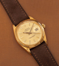 Afbeelding in Gallery-weergave laden, Rolex Datejust 1601/8 'Champagne Dial' 18K (Ca. 1973)
