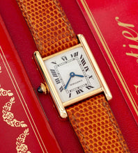 Afbeelding in Gallery-weergave laden, Cartier Tank Louis 78087 'Paris Dial' + Box &amp; Papers (Ca. 1983)
