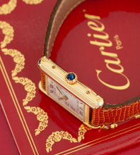 Afbeelding in Gallery-weergave laden, Cartier Tank Louis 78087 'Paris Dial' + Box &amp; Papers (Ca. 1983)
