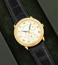 Afbeelding in Gallery-weergave laden, Audemars Piguet Dual-Time Power Reserve Ref. 25685BA + Box en Booklet

