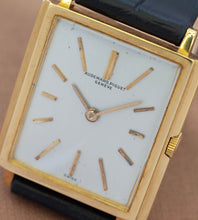 Afbeelding in Gallery-weergave laden, Audemars Piguet Vintage Tank Watch 18K Gold 1950s – 9/10 RSQ Manual Movement + Box
