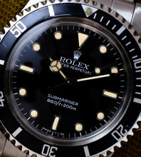 Afbeelding in Gallery-weergave laden, Rolex Submariner 5513 + Box 1984 (White gold markers)
