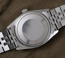 Load image into Gallery viewer, Rolex Datejust 1601 Silver Pie-Pan Dial 1975
