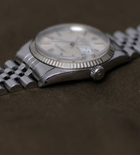 Load image into Gallery viewer, Rolex Datejust 1601 Silver Pie-Pan Dial 1975
