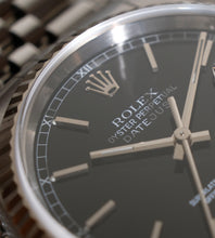 Afbeelding in Gallery-weergave laden, Rolex Datejust 16234 from 2001 + Papers
