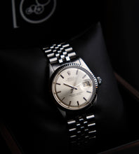 Load image into Gallery viewer, Rolex Datejust 1601 Pie-Pan dial 1969
