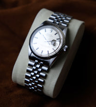 Load image into Gallery viewer, Rolex Datejust 1601 Pie-Pan dial 1969
