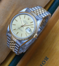 Afbeelding in Gallery-weergave laden, Rolex Datejust 16233 &#39;Champagne&#39; Box + Papers 1990
