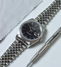 Load image into Gallery viewer, Rolex Datejust 16220 &#39;Black Dial&#39; 2004
